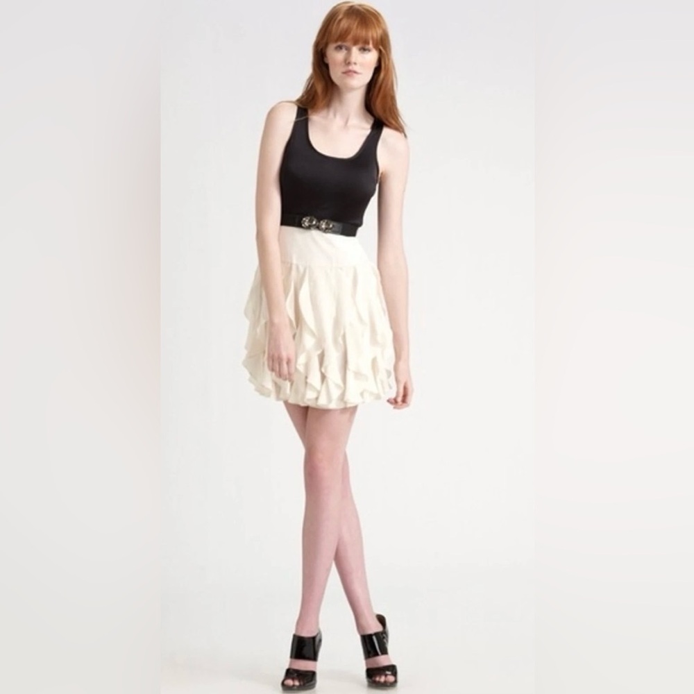 Elegant BCBG Maxazria Cream Ruffle silk Skirt, stretch top (XS size)